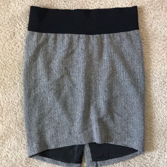 Liz Lange for Target Dresses & Skirts - Liz Lange Maternity Herringbone Skirt ☀️☀️ Liz Lange for Target Dresses & Skirts - Liz Lange Maternity Herringbone Skirt ☀️☀️